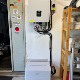 Installation batteri och växelriktare Fox ESS